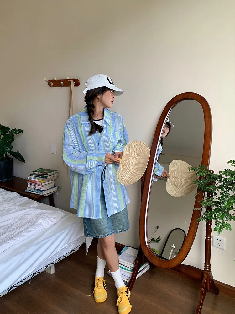 

Полосатые рубашки женские свободные весенние контрастные цвета корейский стиль досуг поездки на работу студенты консервативный стильный Ins Chic красивый 2025
