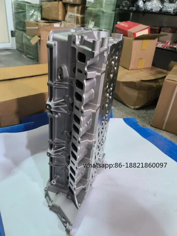 

Высококачественная головка воздушного блока цилиндров объемом 3,2 л для модели 2012-2017 года, 5-цилиндр BK3Q-6K537-BD