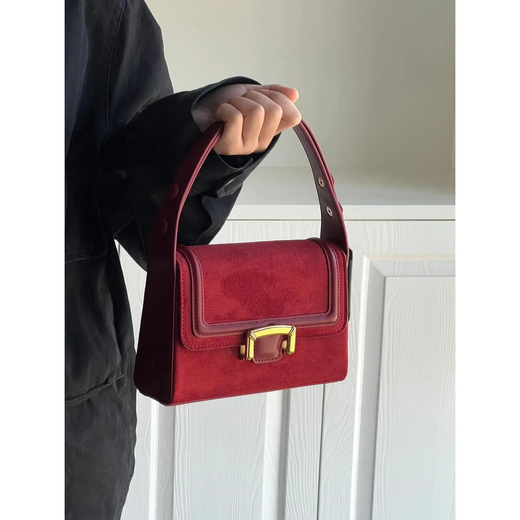 Latch Red Wedding Bag for Women 2025 Autumn Winter New Flap Rectangle High End Handbags Fashion Simple Versatile Underarm Bag