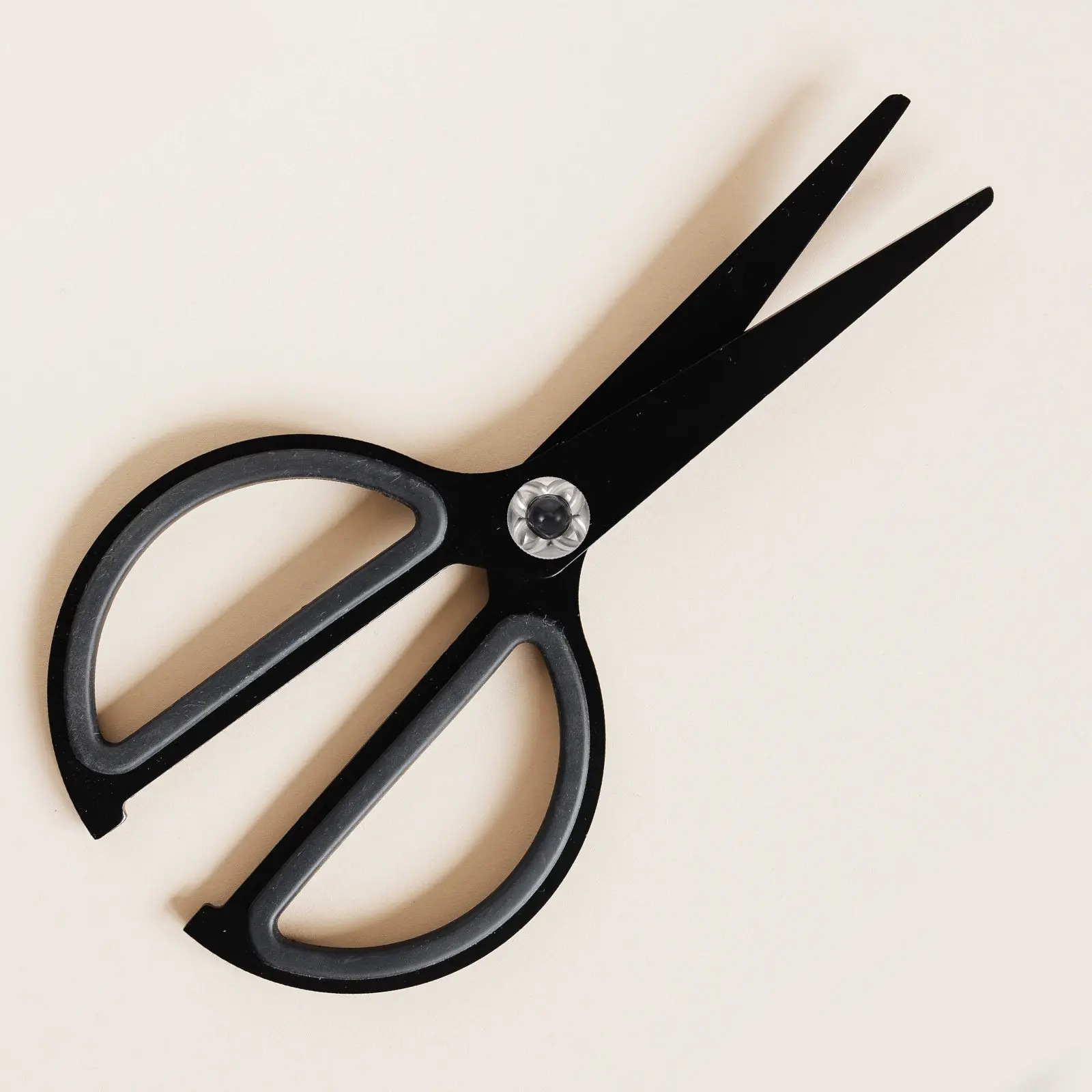 

Винт для ножниц из нержавеющей стали, сменный центральный винт для парикмахерских ножниц, декоративный винт для рукодельных ножниц