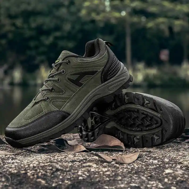 Men's Climbing Shoes Outdoor Training Running Sports Shoes Breathable Lightweight Low Cut Hiking Boots for Autumn Camping Travel