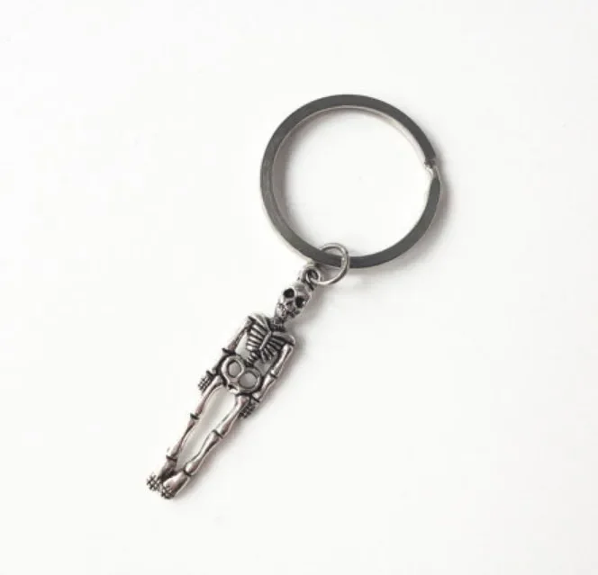 Creative Fashion Gifts Foldable Men Personalized Creative Skull Pendant Key Chain Antique Silver Metal Accessories Decoration
