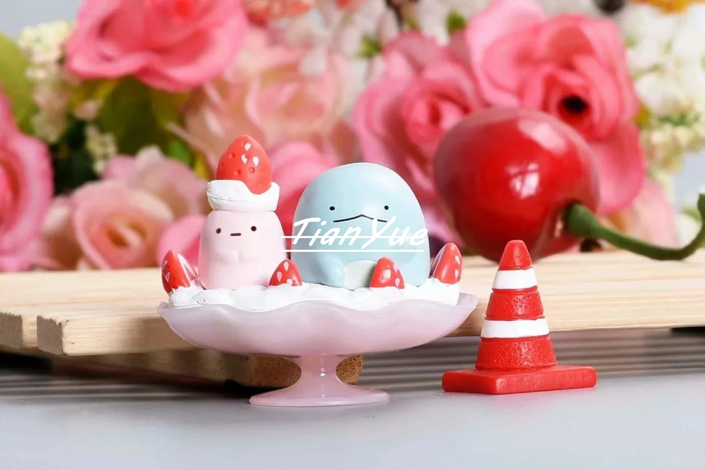 Cute Animal Corner Creature Fruit Tray Sumikko gurashi Osushino kai 5pcs/set Christmas Gift Toys for children 5cm