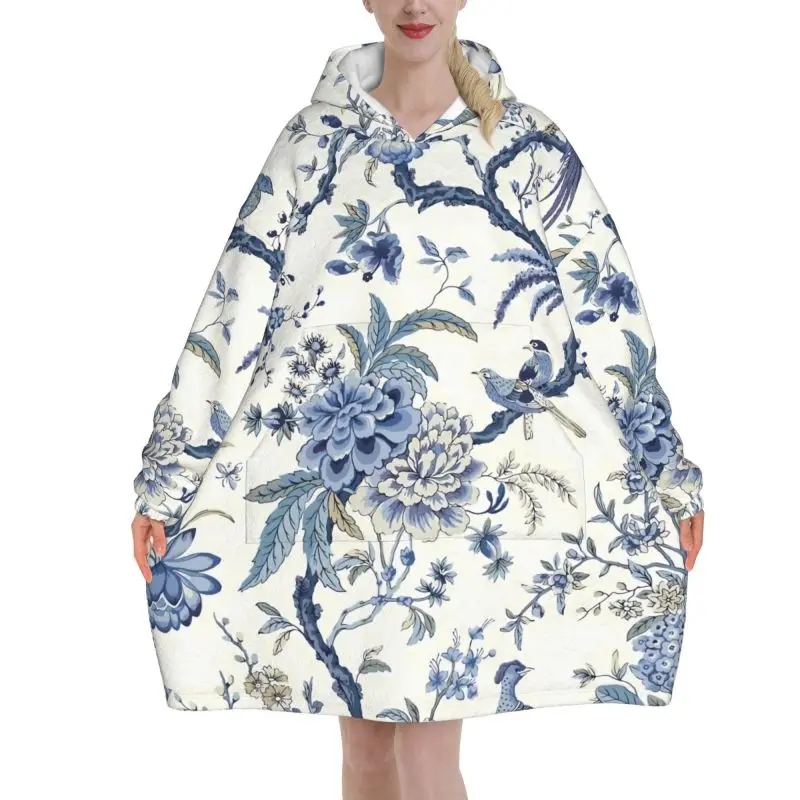 Chinoiserie Blue and White Outdoor Bule Birds Flowers Blanket Hoodie Women Wearable Oversized Pullover Fleece Sherpa Blankets