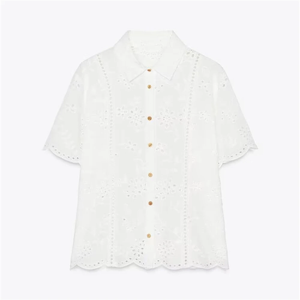 Atasan Kemeja Wanita Modis dan Serbaguna Bordir Berongga Kerah Lengan Pendek Sederhana Atasan Kemeja Baru Musim Panas