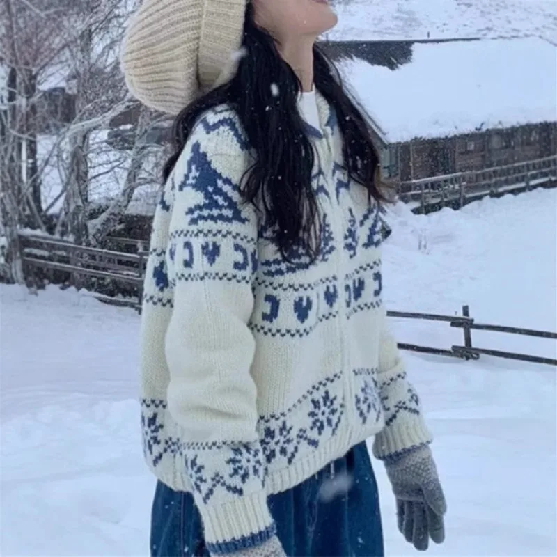 

Fashionable Retro Sweater Jacket for Women in Autumn and Winter Loose Soft and Sticky Collar Zipper Knit Cardigan Trend