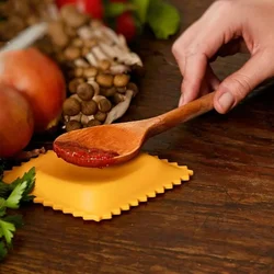 10*10cm Biscuit Shape Silicone Insulation Spoon Pad Heat Resistant Placemat Drink Glass Coaster Tray Spoon Pad Kitchen Tool