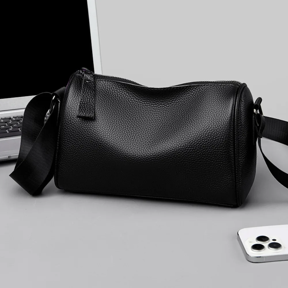 Men Shoulder Crossbody Bag Simple Top Layer Cowhide Business Messenger Bag Elegant Casual Satchel for Work Daily Commute