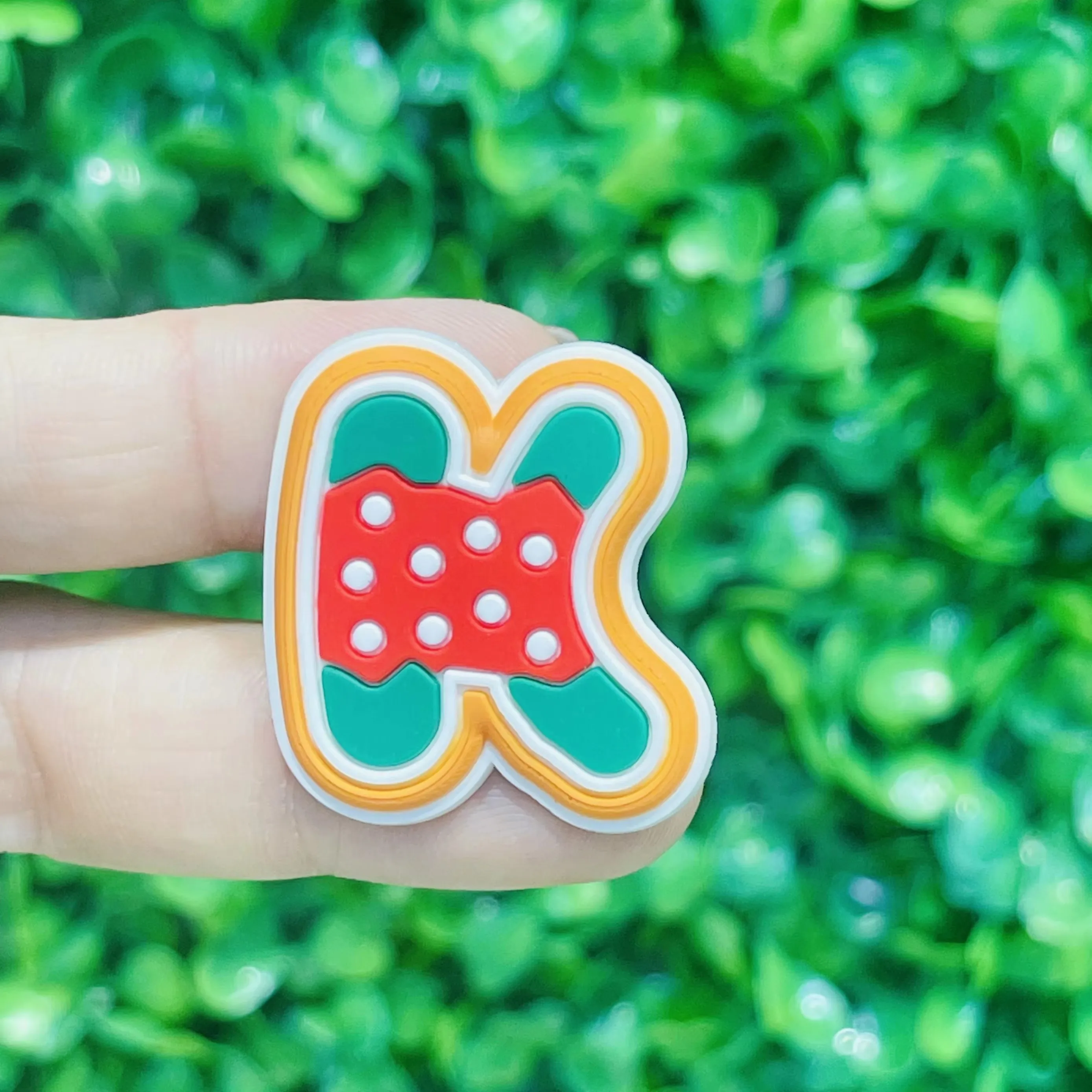 1-100pcs Red Christmas English Letter PVC Shoe Charms Buckle Clog Accessories Sandals Ornaments For Children DIY Xmas Present