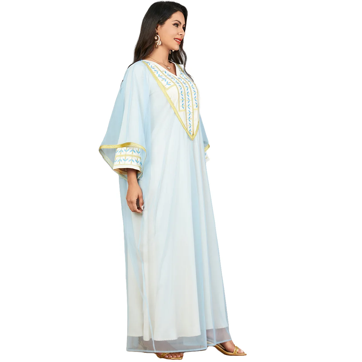 Naher Osten Arabisch bestickt lang Dr Südostasien V-ne zweiteiliges Set Dubai Reisebademantel Touristenattraktion Damenbekleidung