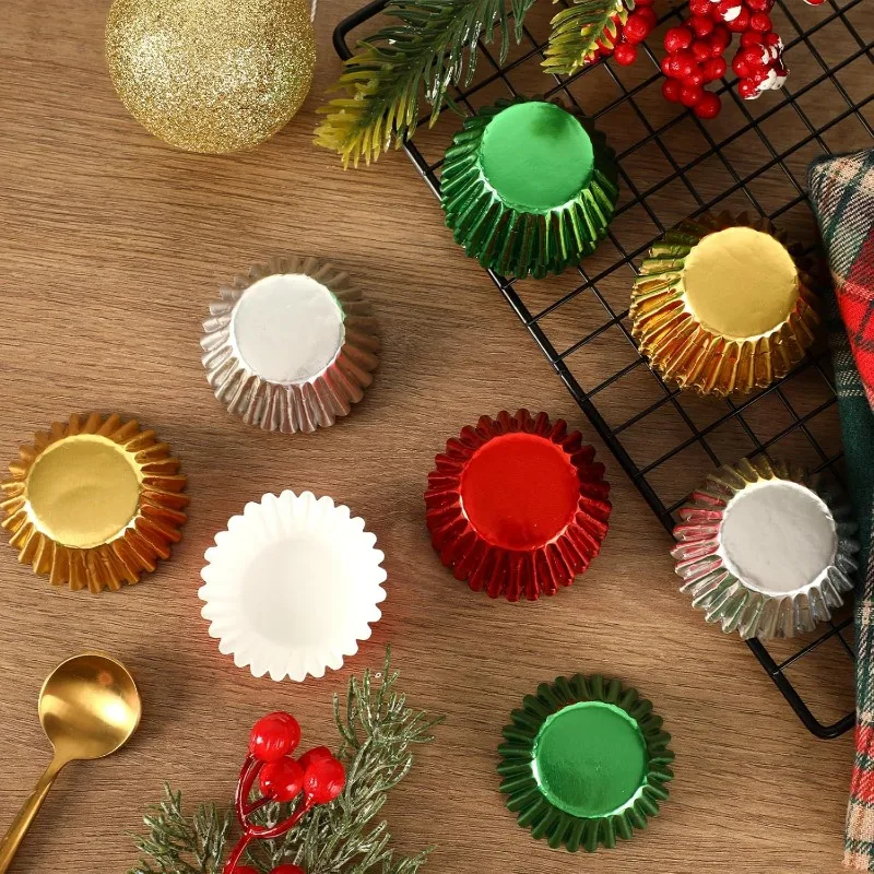 400pcs Mini Foil Cupcake Liners Golden Red Green Silver Cupcake Cups Metallic Mini Muffin   for Holiday Party Candy Chocolate