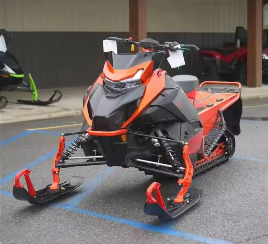 Snowmobile ArcticC CaTT-RIOT 600 ATC ES 2024 - close-up view