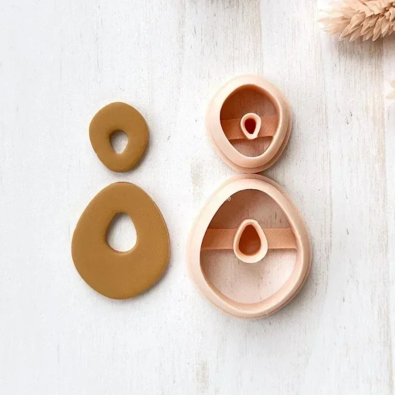 2Pcs/Set Basic Geometric Hollow Shape Polymer Clay Mold Cutters Niche Design DIY Earring Jewelry Soft Pottery Clay Cutting Tools