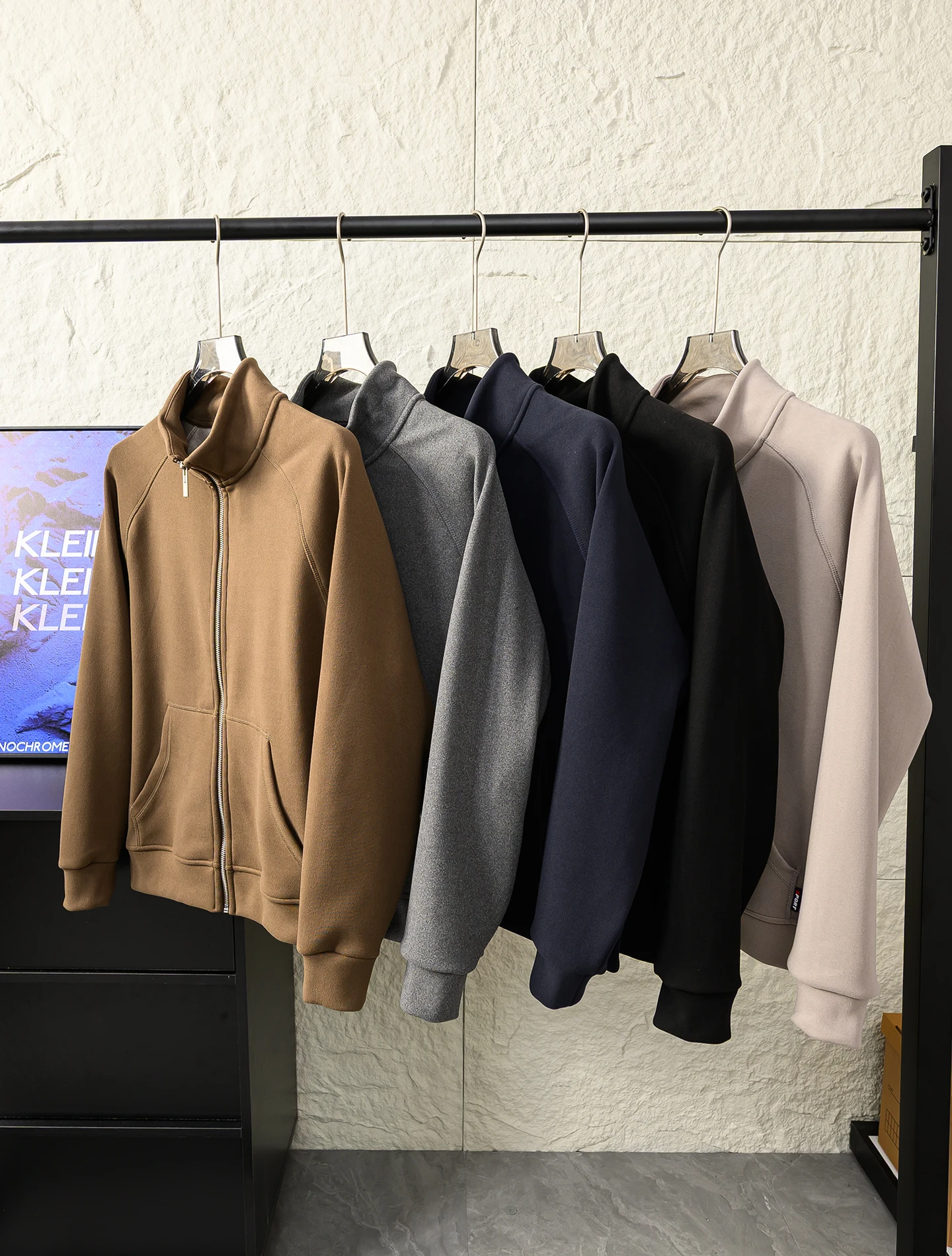 

Heavyweight Trendy Men's Casual Windproof Stand Collar Jacket Cozy Autumn Winter New Style Fashionable Sweatshirt Jacket