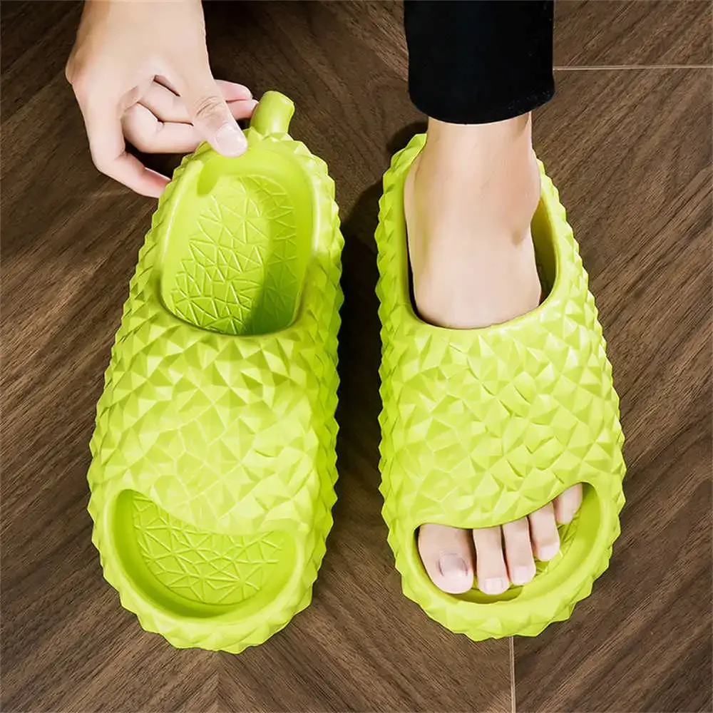 Slip-resistant Flat Sole Men's Slippers To Be At Home Running Shoes Man Sandals Sneakers Sport Tenismasculine Hit Best