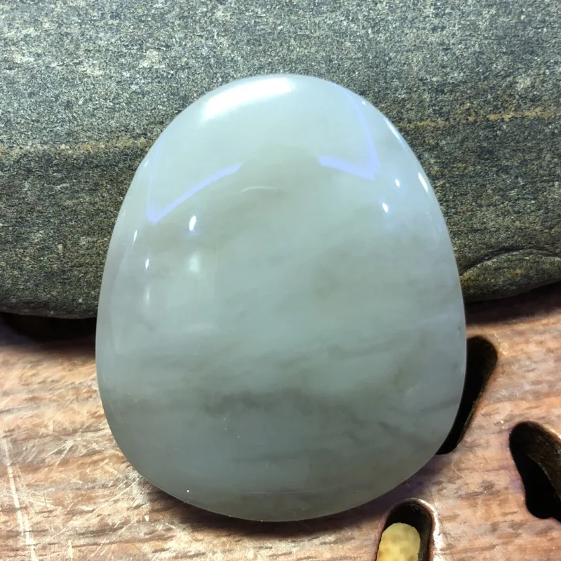 Hotan Natural Pattern , Jade Pendant With Auspicious Cloud Design Men And Women