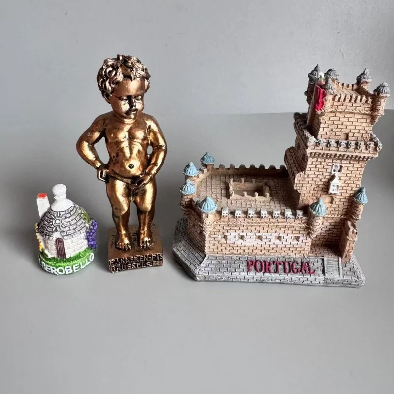 Figura de punto de referencia portugués de Lisboa, maniquí belga belga Pis italiano, Alberobello, casa folclórica, colección decorativa, obras de arte