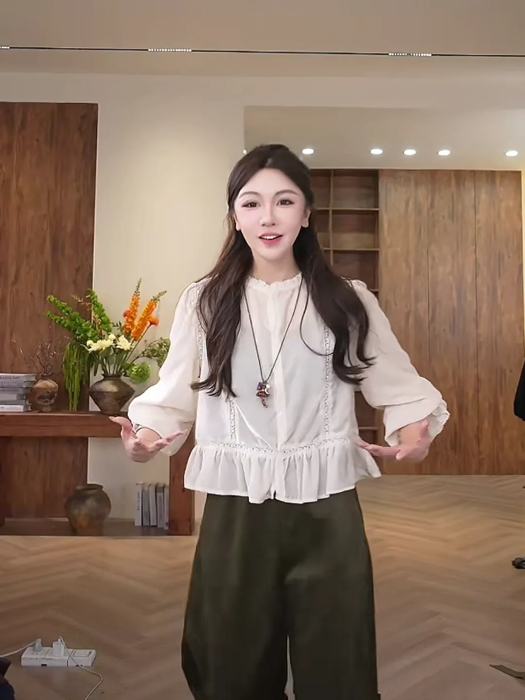 

Paxue Recommended Autumn Winter Slim Fit Long Sve Embroidered Lace Luxury Outerwear for Women Faionable Ele Sle