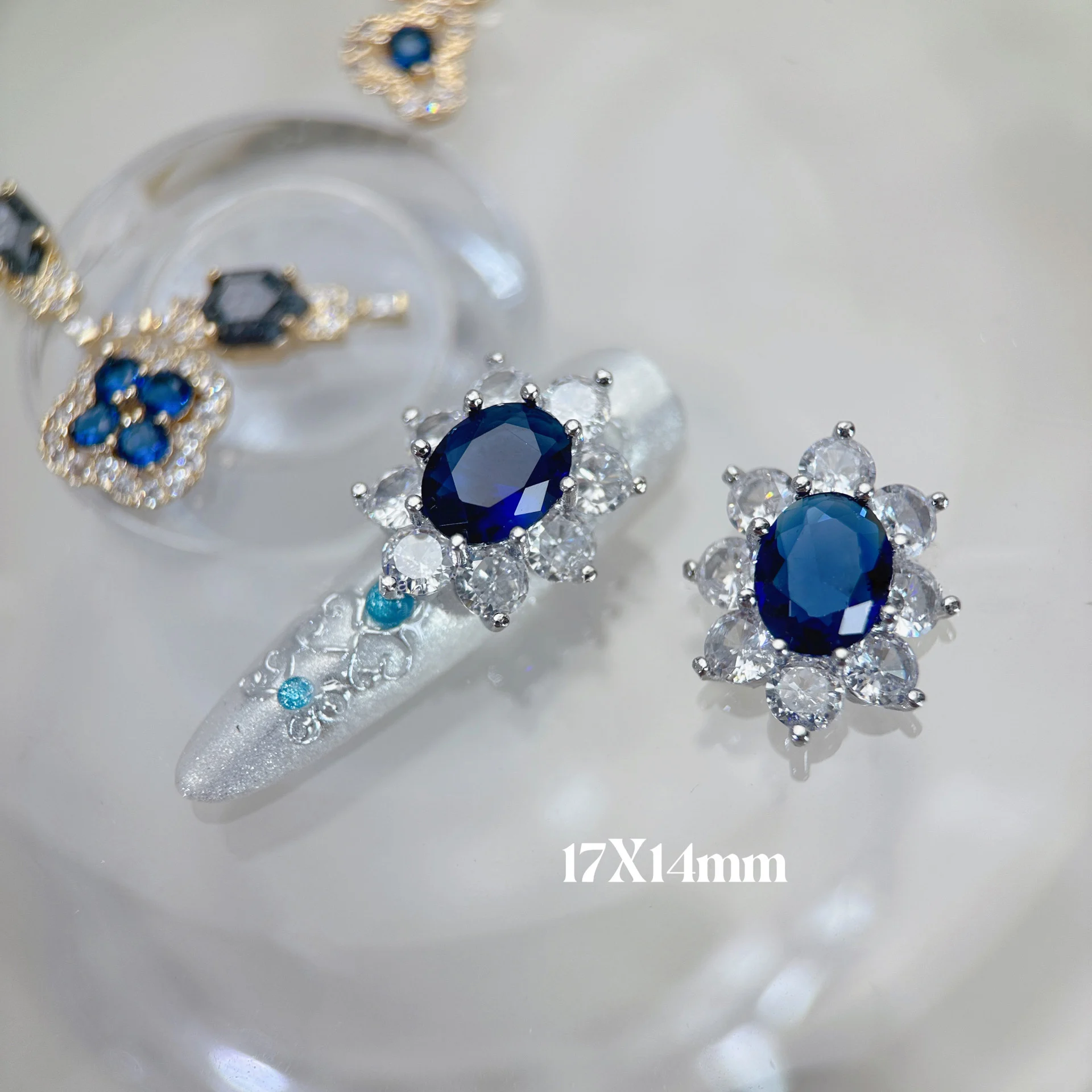 5 PCS New nail art jewelry palace style sapphire flash nail art material nail accessories diamond
