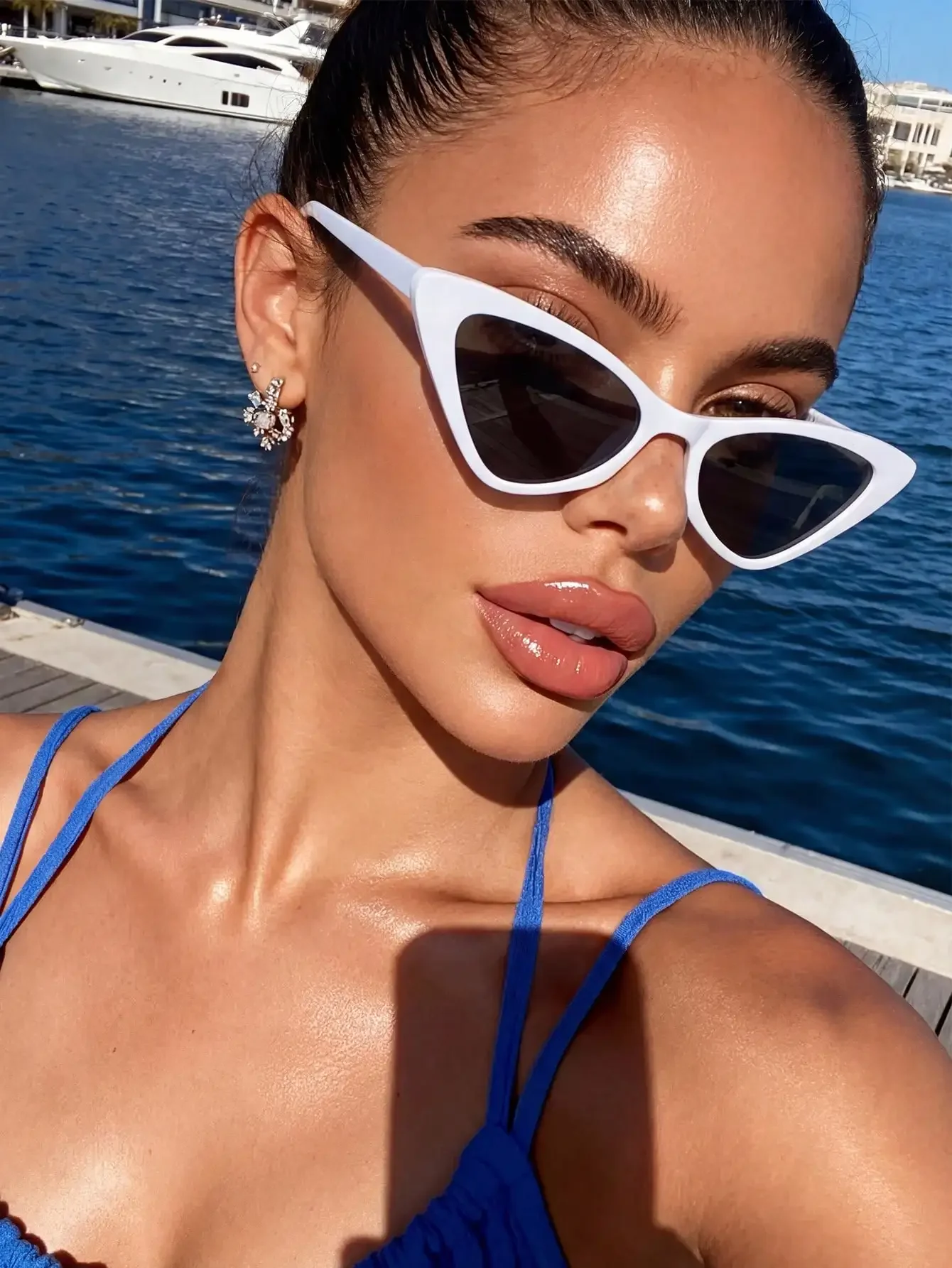 

1 Pair Unisex Cat Eye White Fashion Sunglasses, Suitable For Personalized Retro Style, Versatile And Elegant Women's Fashion Glasses, Suitable For Daily Wear, Street Photography, Vacation, Beach And Other Occasions, Also An Ideal Accessory For Back To Sch