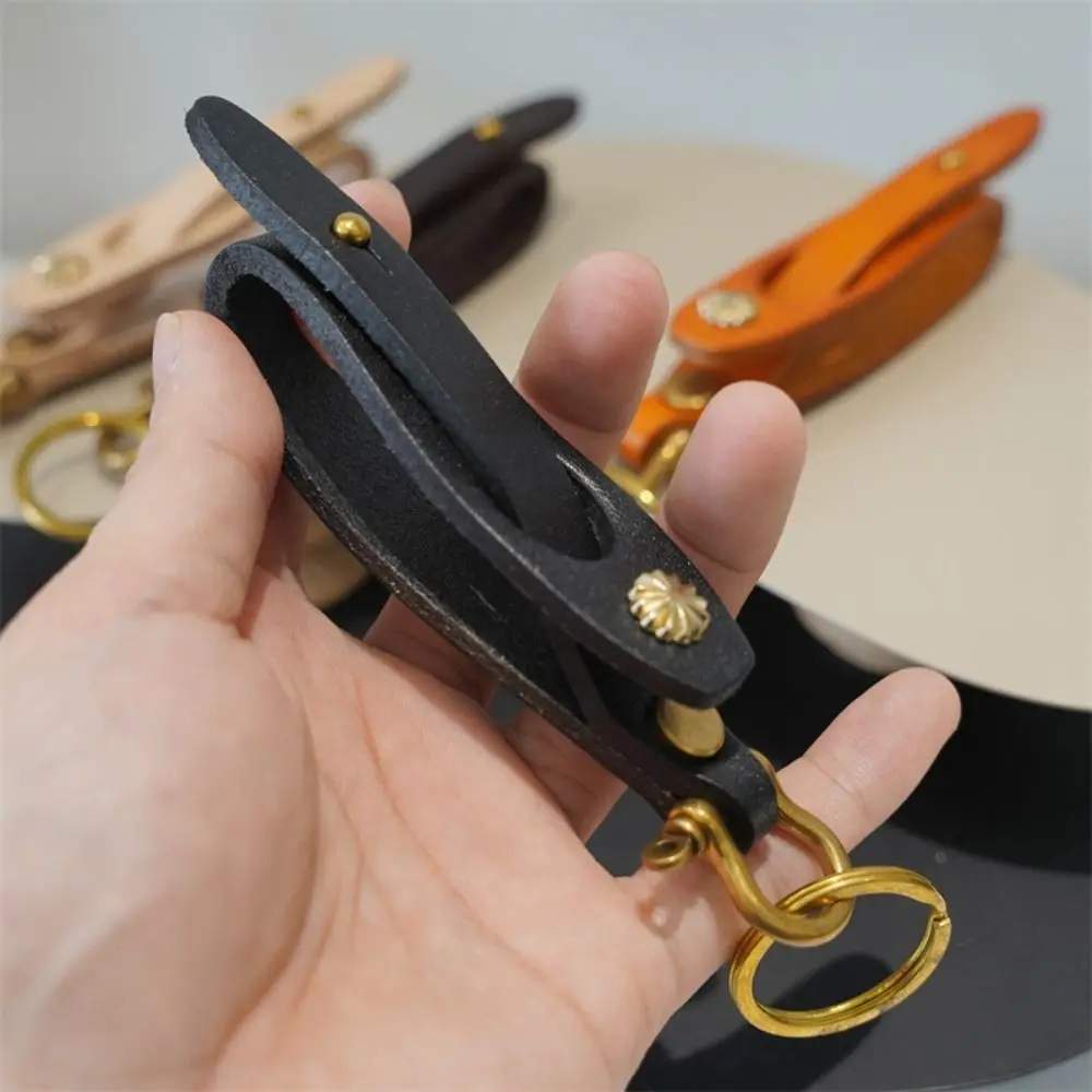 Vintage Style Copper Buckle Keychain Leather Brass Hardware Olive-Shaped Crafts Retro Western Cowboy Cowhide Keyring Men Women