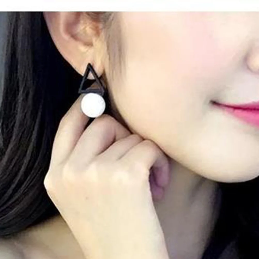 

Asymmetric Simple Geometric Triangle Pearl Earrings for Women Street Fashion Gift Anniversary Birthday Christmas Valentine's Day