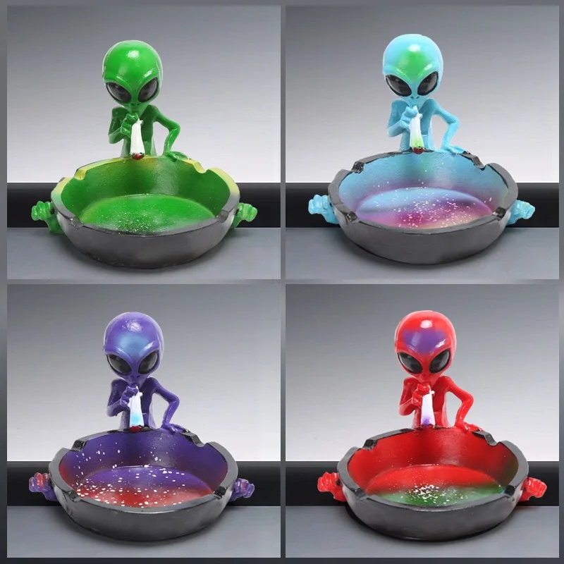 

ALIEN Ashtray Decoration Tabletop Resin Hiphop Container Retro Vintage Home Office Bar Ornament Crafts Man Smoking Accessories