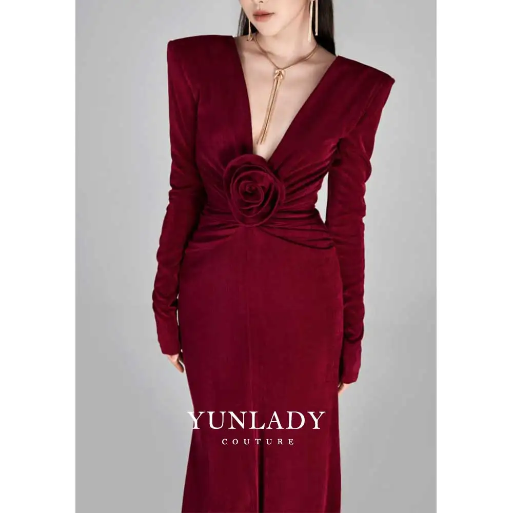 YUNLAN Red Velvet V Neck Evening Dress Dubai Mermaid Luxury Long Sleeve 2023 Bridal Wedding Prom Party Dress Homecoming Dress