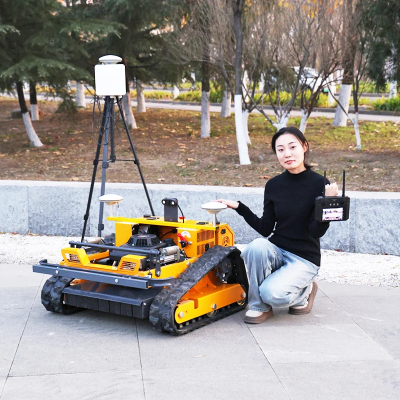 

Индивидуальная газонокосилка с дистанционным управлением, которая может быть оснащена GPS-модулем для автономной косилки.