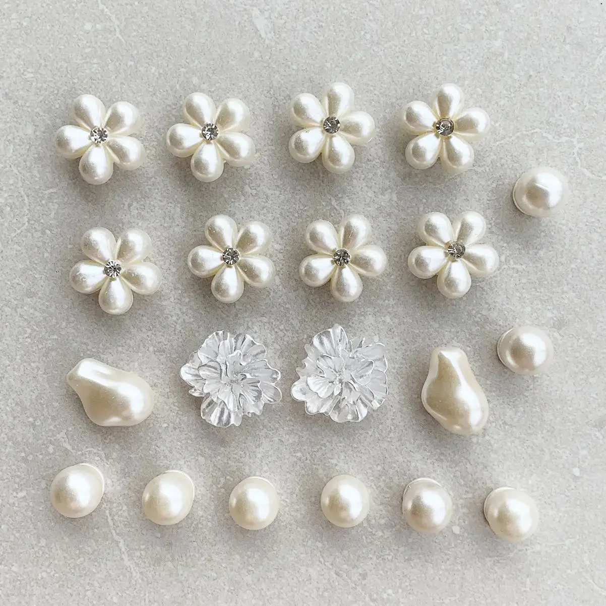 20pcs/set White Flower Series Shoe Charms, Detachable Plastic Accessories, Suitable for Sandals, Perfect Fashion Accessory for F
