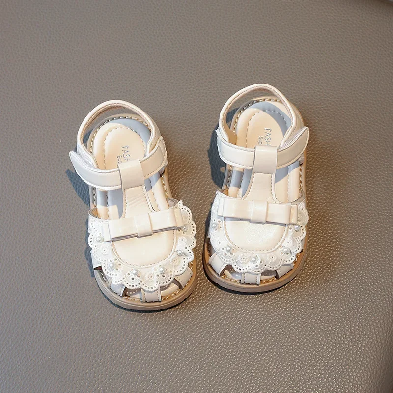 

Children Girls Sandals 2025 Summer New Fashion Korean Style Soft Sole Non-slip Versatile Chic Lace Princess Cut-outs Beach Shoes
