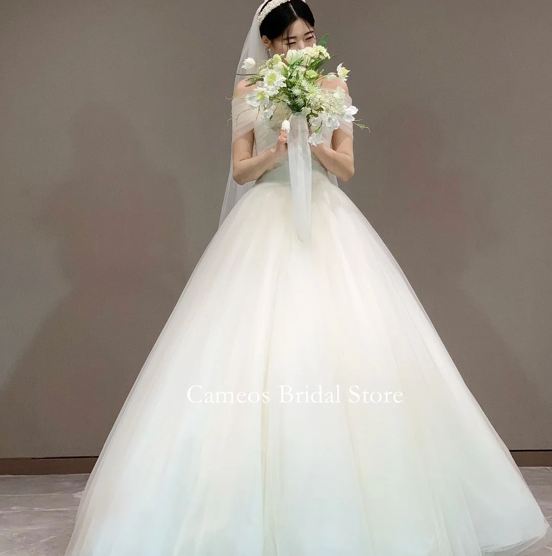 

SONDR Korea A-Line White Wedding Dress Custom Made Tulle Bride Dresse Off the Shoulder Corset Classic 웨딩드레스 Wedding Gown Bridal