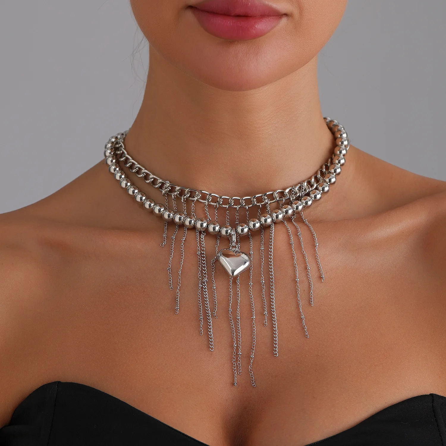 

Boho Y2K Heart Necklace for Women Double Layer Beaded Chain Tassel Choker Necklaces Fashion Summer Beach Jewelry Gift