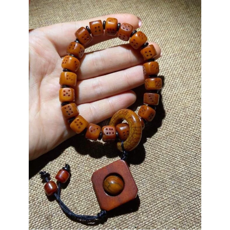 Dice Pendant Bracelet Patina, Yak Bone Paired With Horn Tips, 108-Bead Buddhist Necklace