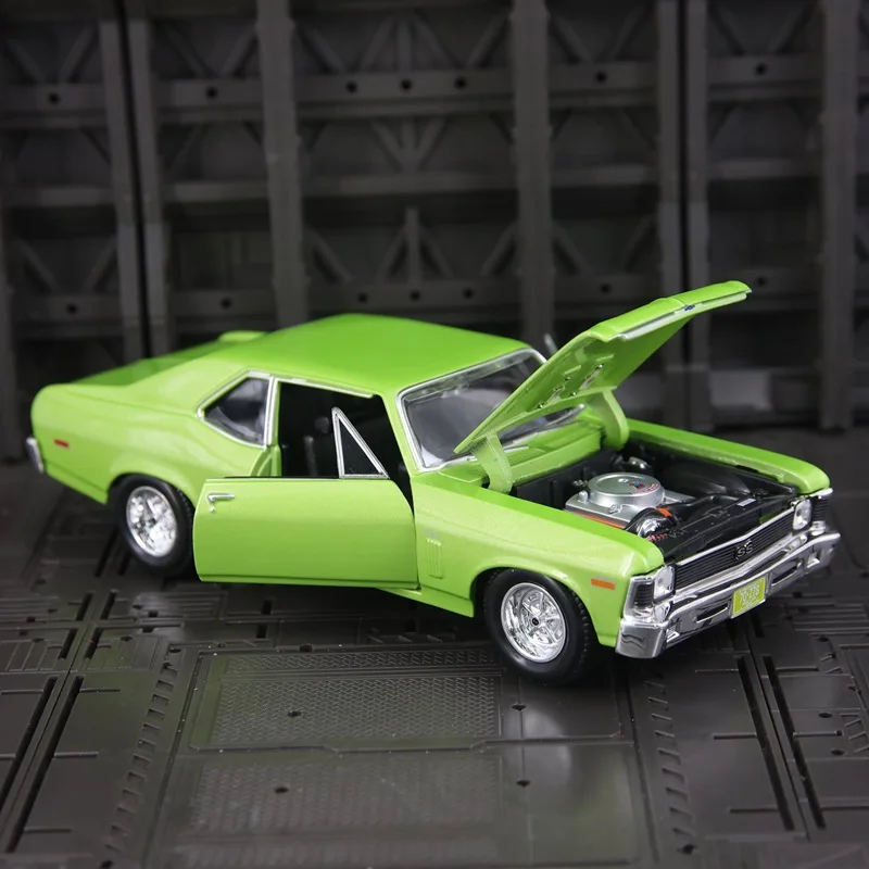 

1:24 Scale 1970 NovaSS Diecast Model Car High Simulation Static Vehicle Alloy Collection Ornament Gift For Boys