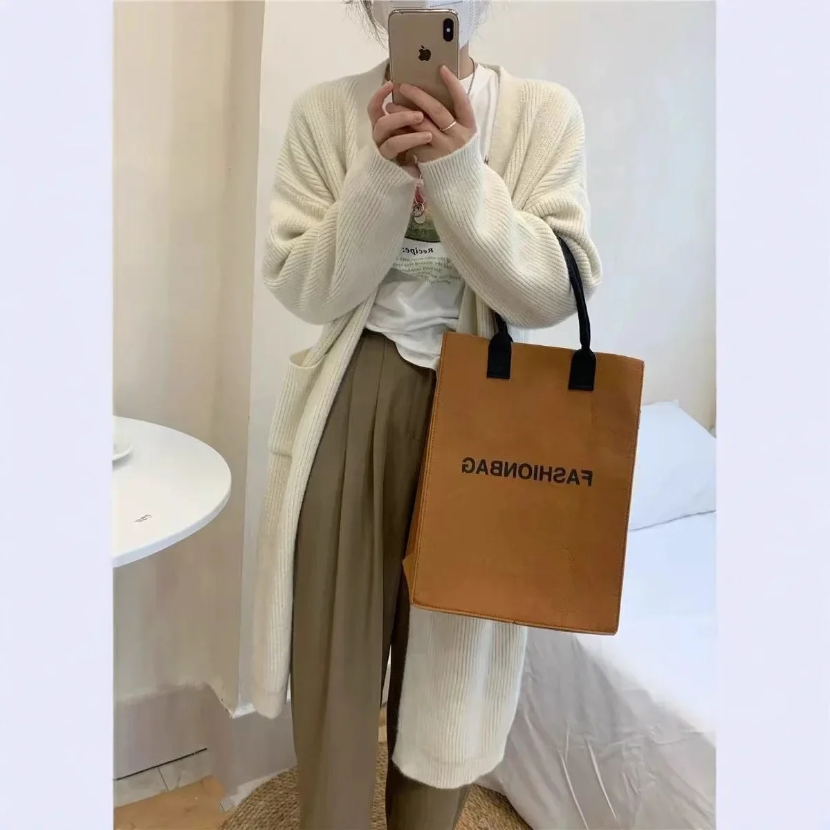 長袖厚手ゆったりフィットオフィスレディカジュアル2025秋冬女性ロングカーディガンセーター無地ジャンパーポケット付きVネック