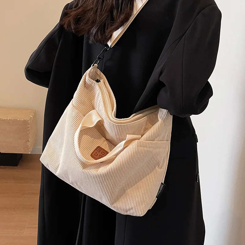

Solid Color Corduroy Crossbody Shoulder Bag Large Capacity Autumn Winter Versatile Messenger Bag Portable Commuter Tote Bags