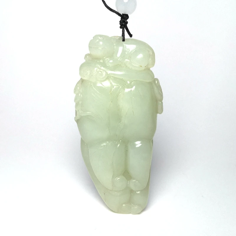 YIZHU CULTUER ART Old China Hetian Jade Hand Carving Pi Xiu Beast Fushou wealth Pendant Gift Collection Size 73*36*23 MM