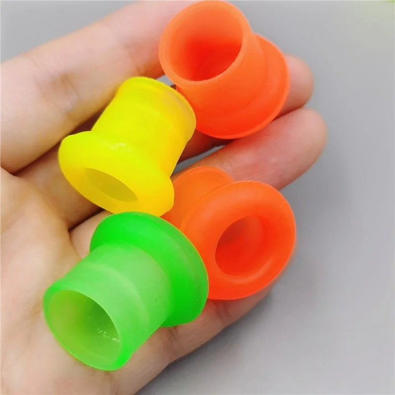 Canne da pesca in silicone ad alta elasticità da 10 pezzi Arresto di dimensioni universali Clip per asta multicolore in gomma antiscivolo Manicotto