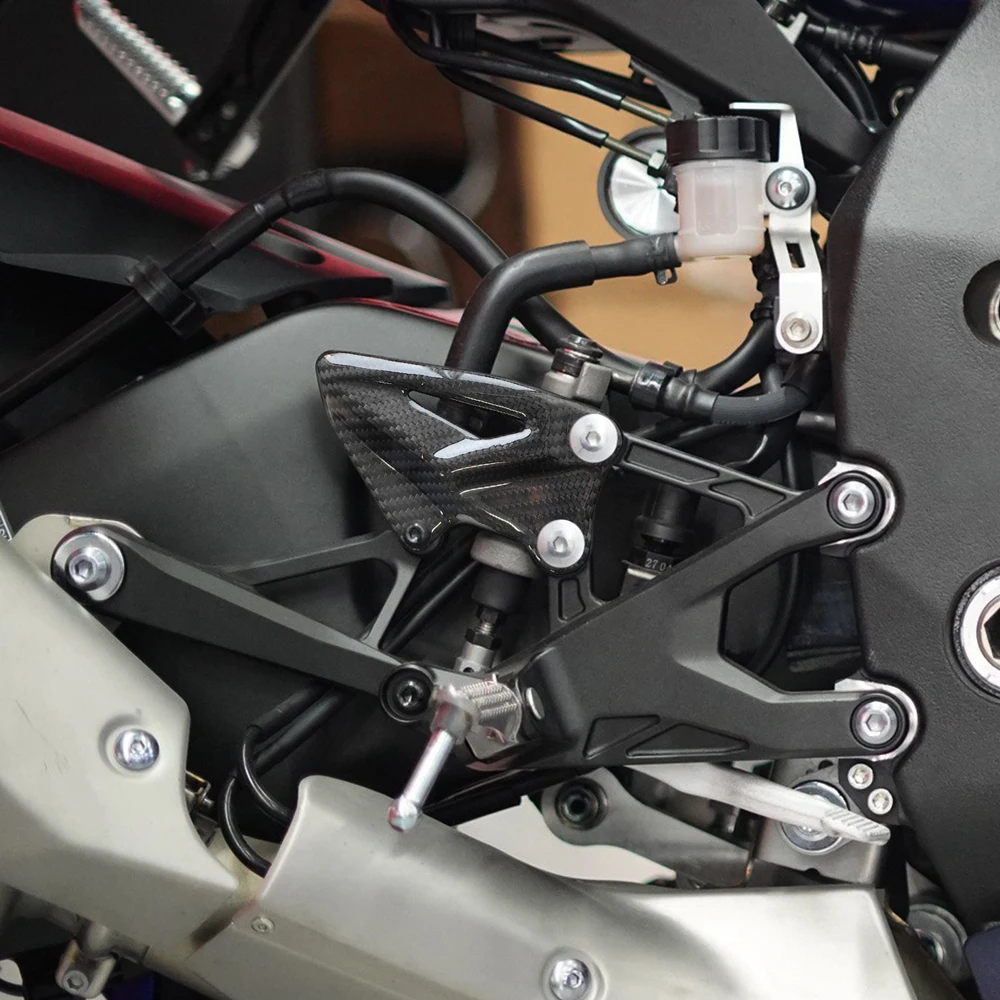 

For Yamaha R1 R1M 2015-2024 Motorcycle Fairing Accessory 100% Carbon Fiber Foot Pedal Heel Protection