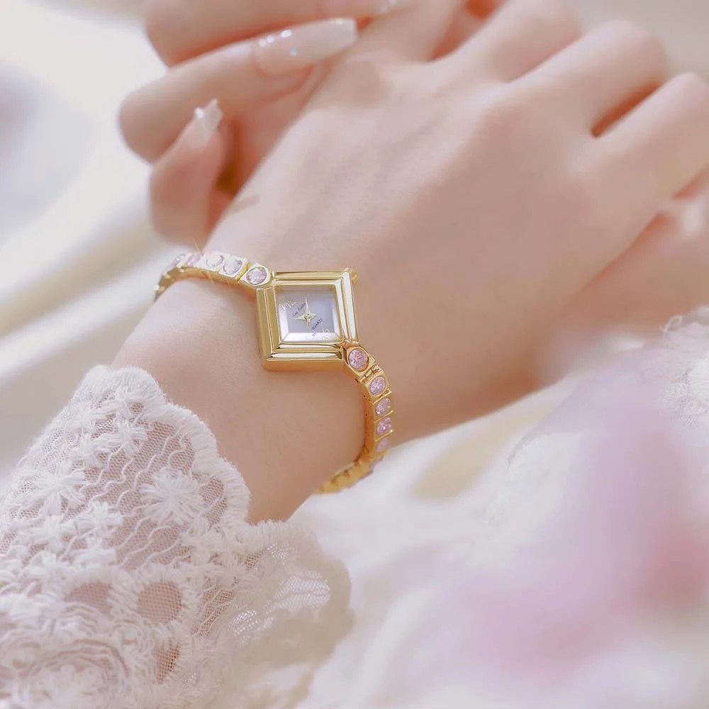 ساعة نسائية أنيقة ذات جودة بسيطة سوار فضي وردي ساعة يد مربعة الشكل ساعات كوارتز موضة فستان للسيدات هدايا جديدة