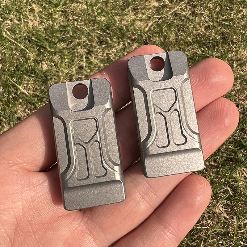 

Свисток из титанового сплава с высоким децибелом EDC, уличные высокие частоты, двойная трубка, матовый металлический свисток, аварийная помощь