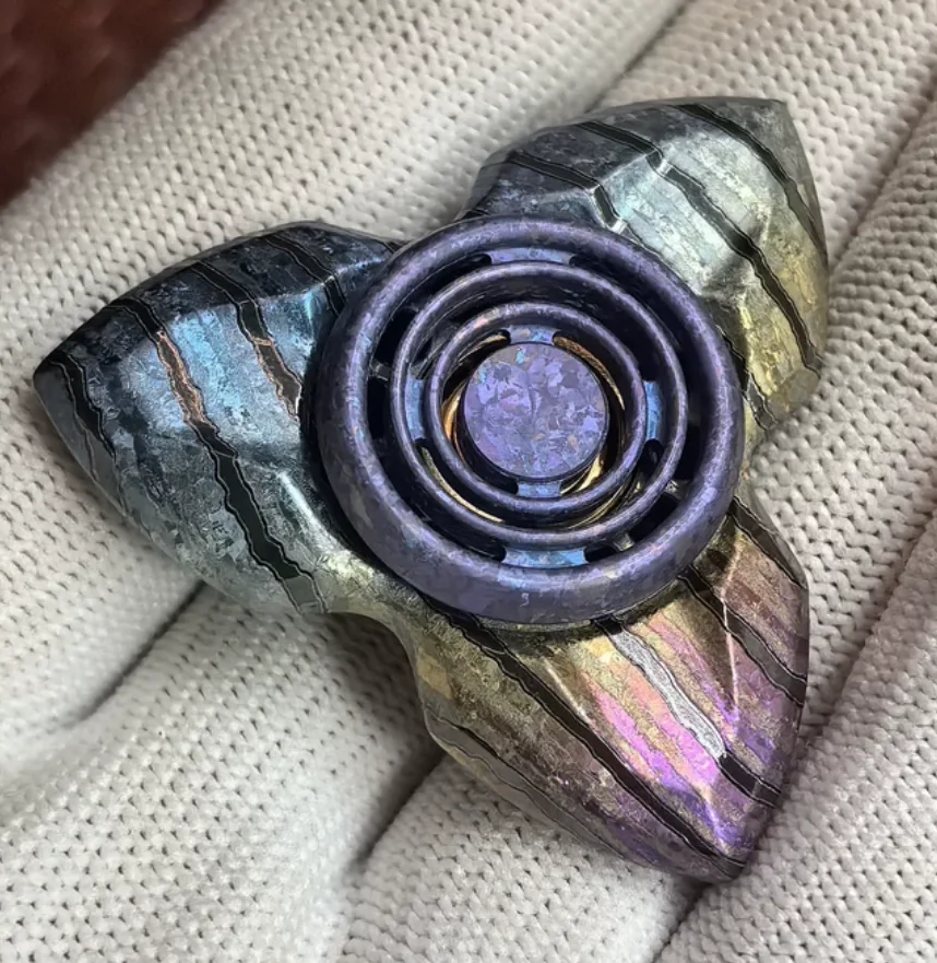 Used EDC NOVO candy ice crystal zircuti Stress Relief Toy Haptic Spinner Fingertip Gyroscope Decompression Toys For Adult