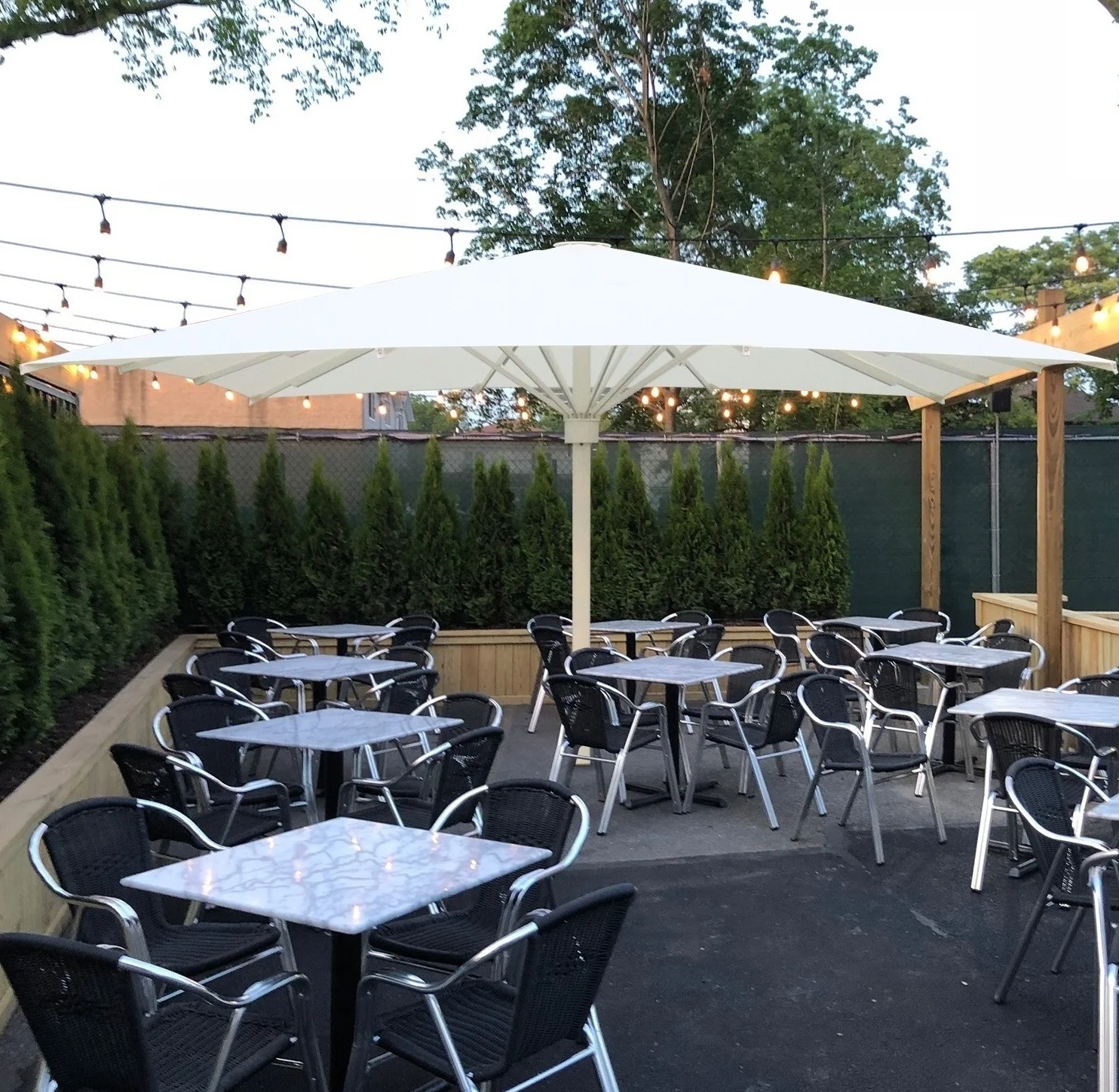 ATV&UTVManual Control 3M 4M 5M 6M Radii Aluminum Alloy Frame Outdoor Patio Square Umbrellas Parasols