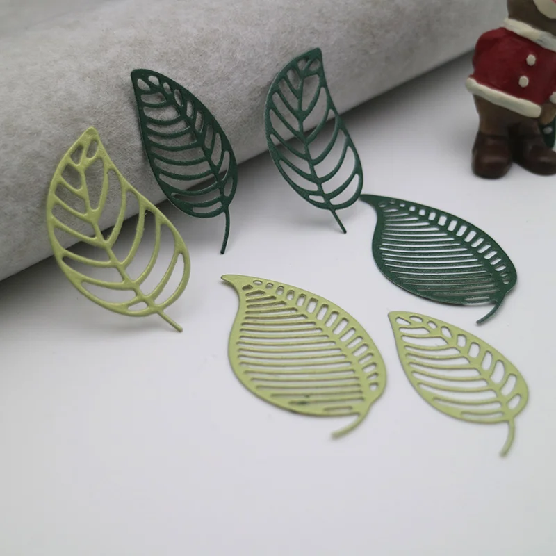 

Cutting Dies Leaves Scrapbook Album Cover Frame Metal Embossing Paper Cards Making Tool DIY Decorative Knife Mould