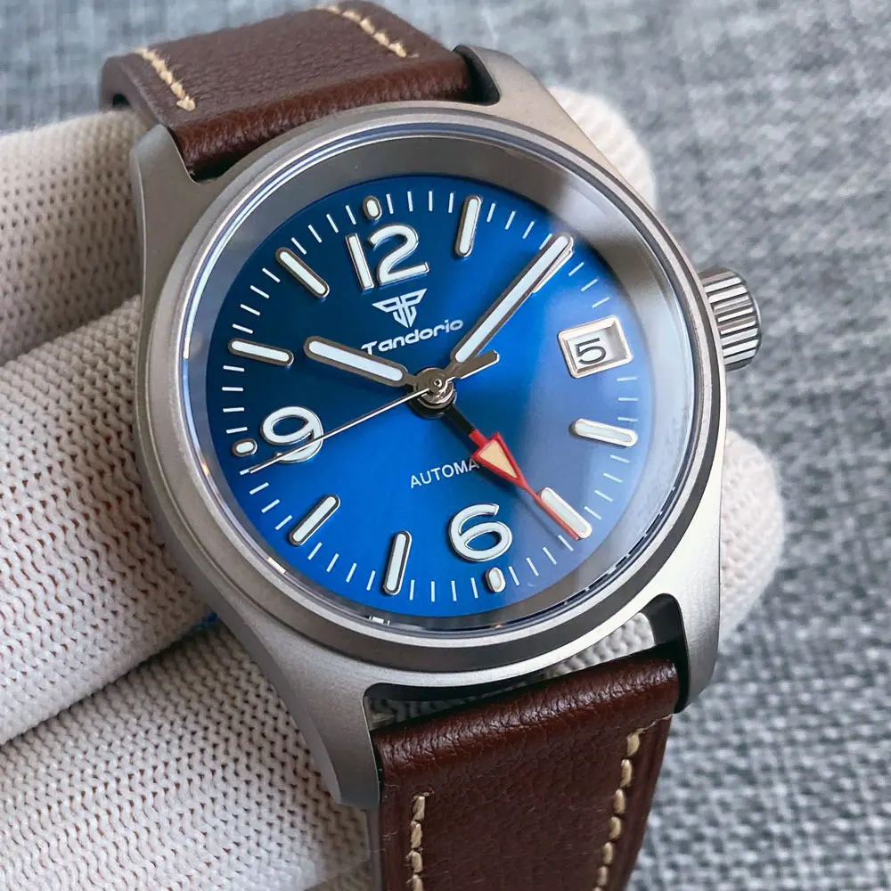 Orologio pilota in titanio da 36 mm quadrante blu/bianco/nero NH34A GMT Orologio retrò tendenza orologio da uomo e da donna lancette con freccia rossa