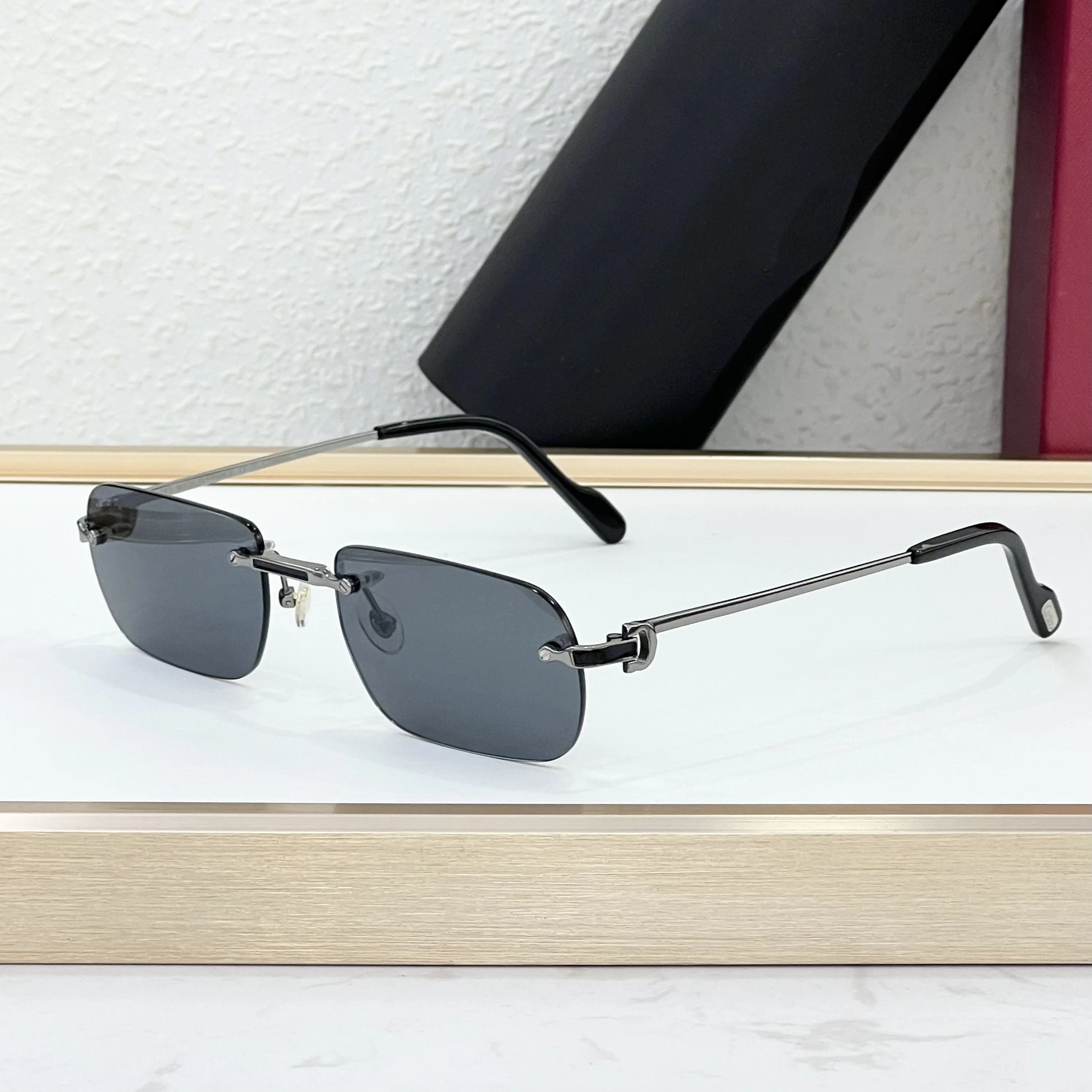 

ex Faionable Framel Sunglasses Flat Top Street Sle Par Snapots Trendy ades CT0498S Titanium Square Face