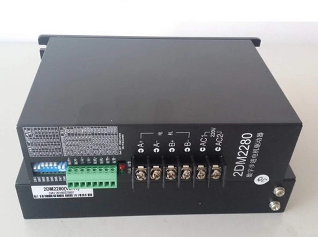 2DM228 0 محرك متدرج سائق AC80-240V 8A 2 المرحلة ل نيما 34/42/52 محرك متدرج