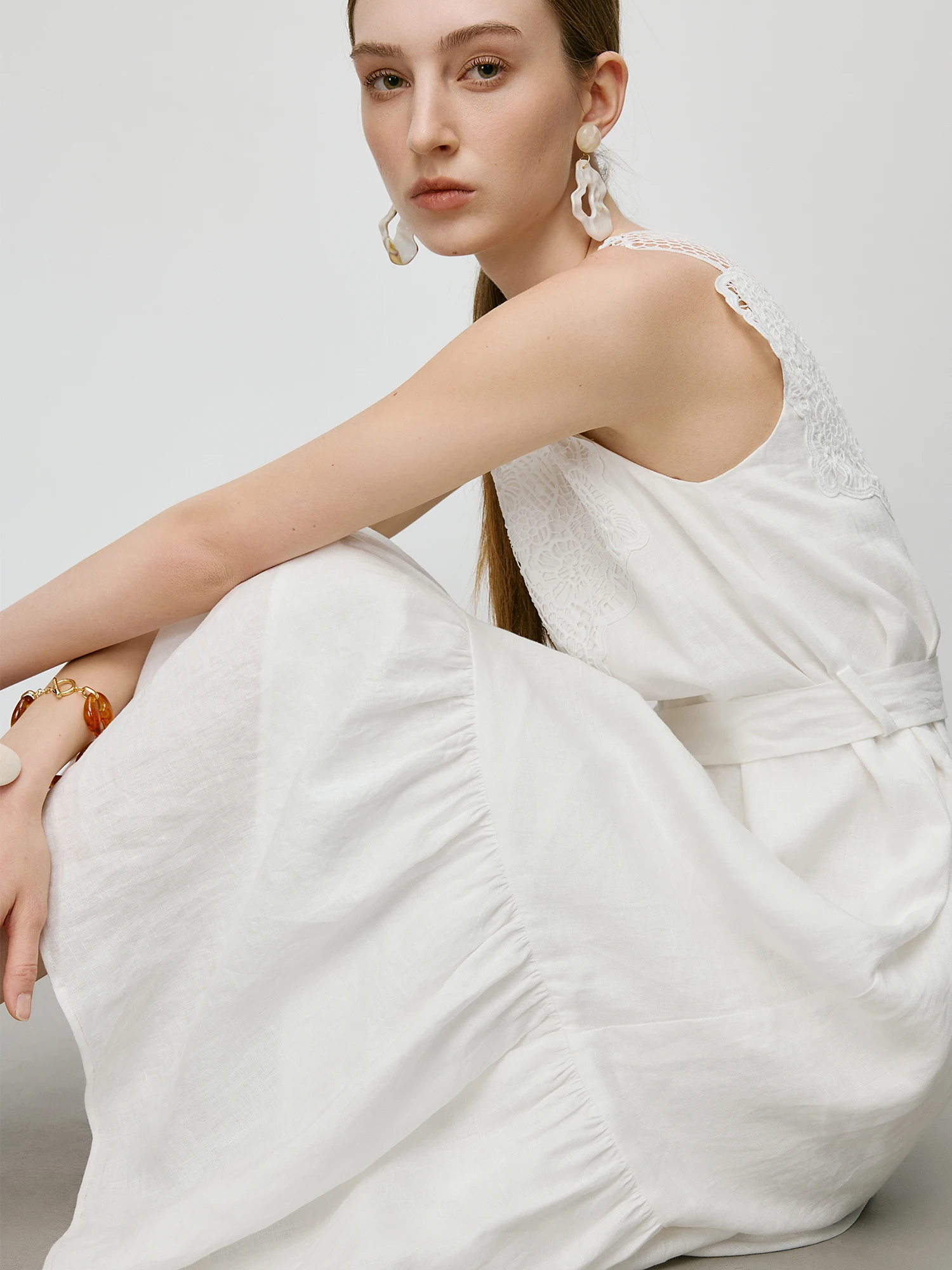 FSLE【Premium Series】100% Linen Holiday Style Sleeveless White Long Dress Women Summer A-LINE Dress With Sashes 25FE12046