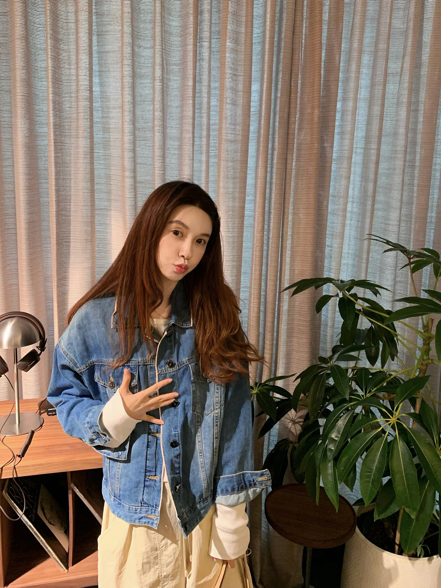 

Retro Washed Red Edged Long Velvet Combed Cotton Linen Denim Short Jacket Women's Loose Fit Multi Pocket Shoulder Sleeve